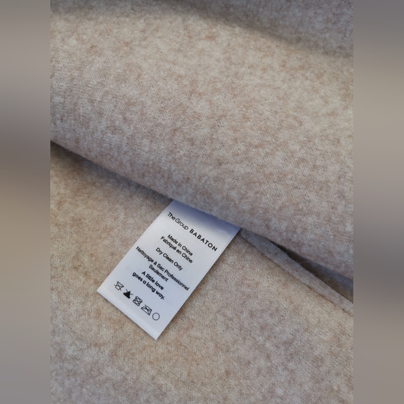 BNWT Aritzia Luxe Lounge Jacket #64507 - Picture 6 of 9